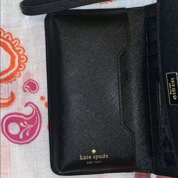 Kate Spade Wristlet - Picture 4 of 4